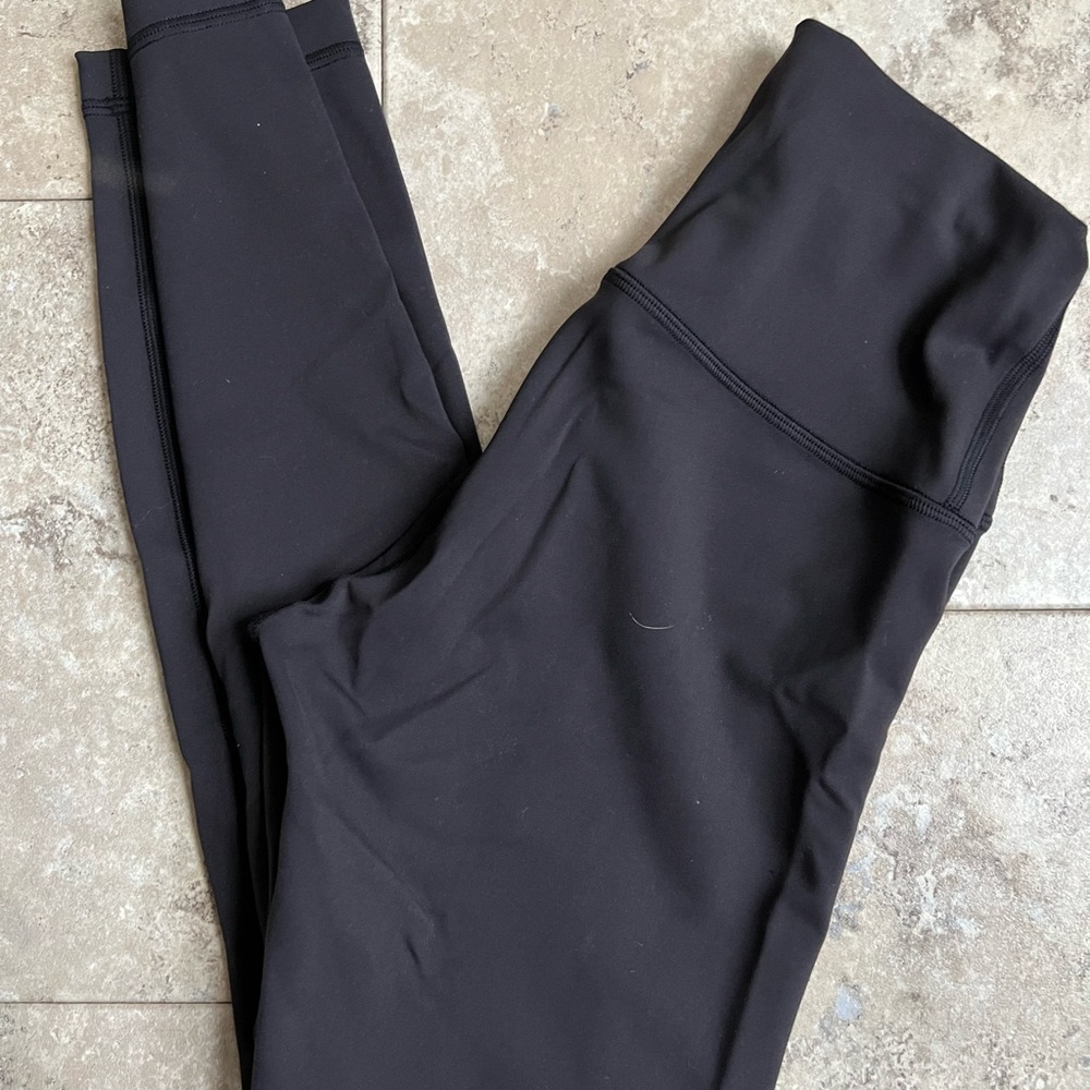 LULULEMON - Picture 3 of 4